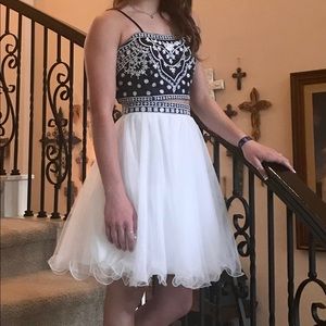 2 piece formal dress navy/white size 1